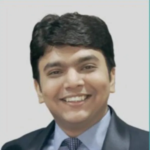 Dr Dhruvit Vaishnani